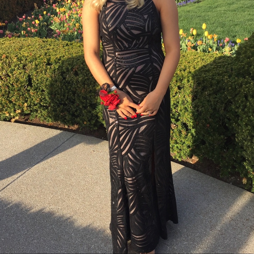 Prom Dress - Picture 2 of 4